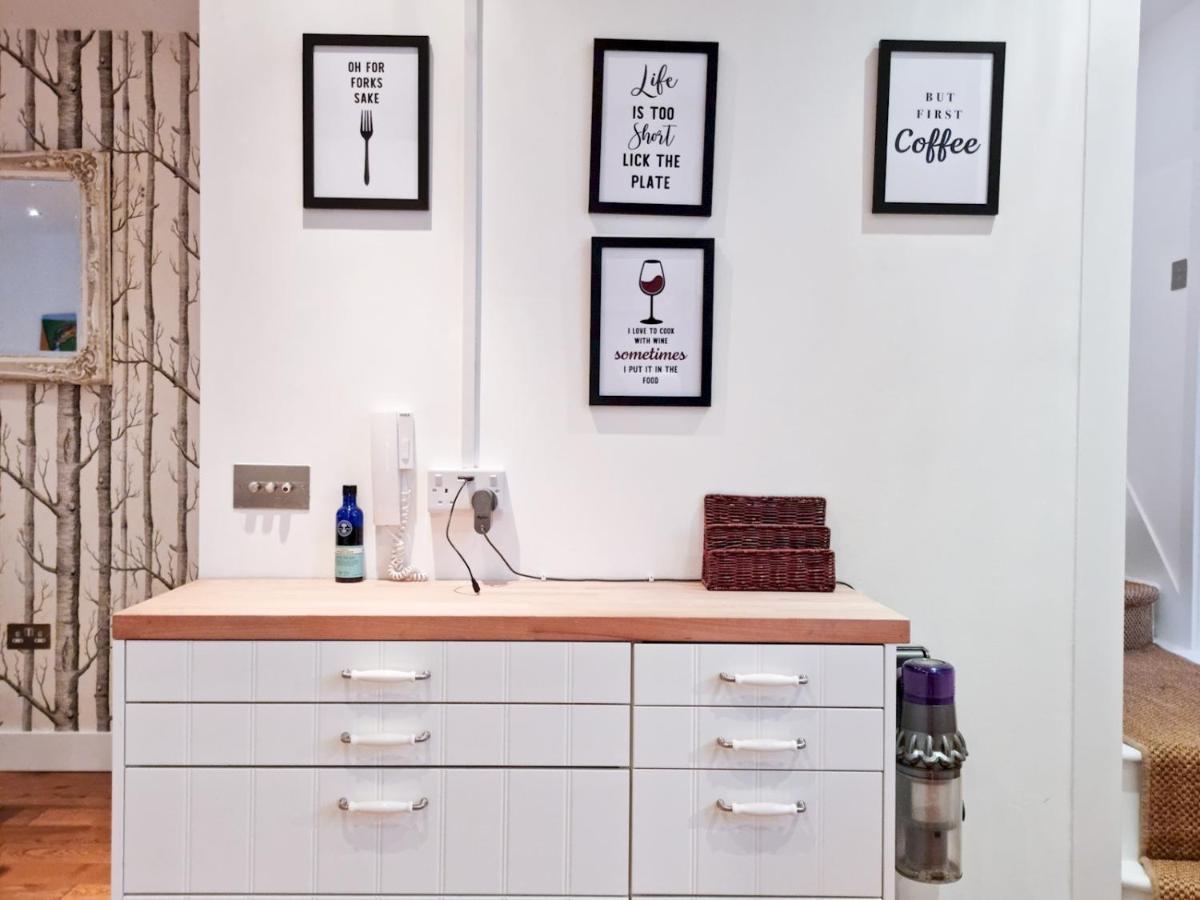 Pass The Keys Family Friendly 2 Bedroom Gem In Shepherd'S Bush Londres Exterior foto